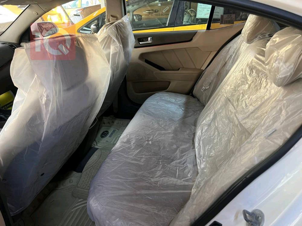 كيا كادينزا